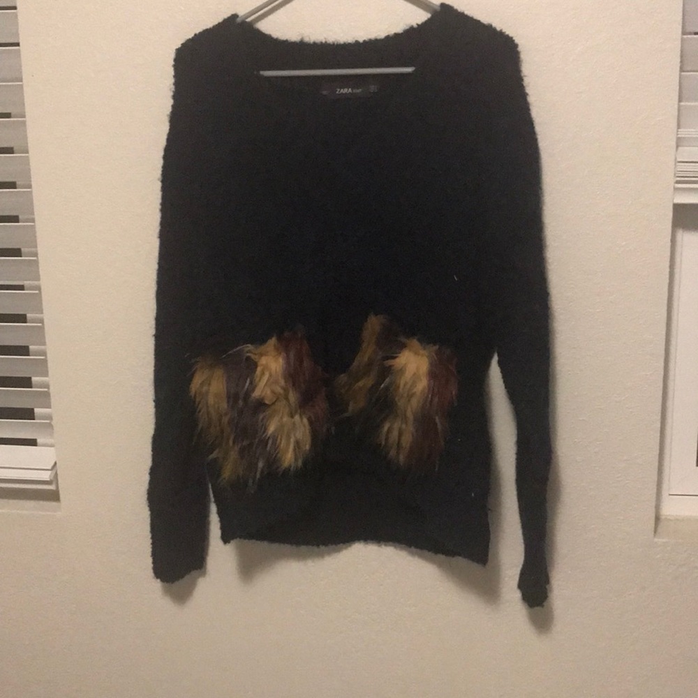 Zara knitwear navy blue sweater with furry pockets